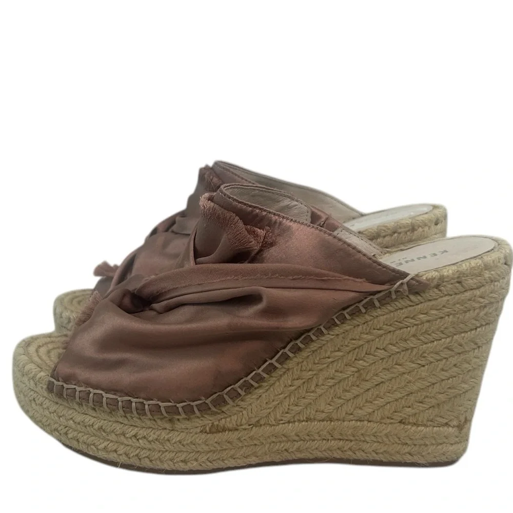 Kenneth Cole Odele 2 Satin Blush Fringe Braided Espadrille Wedge Sandals SZ 7.5